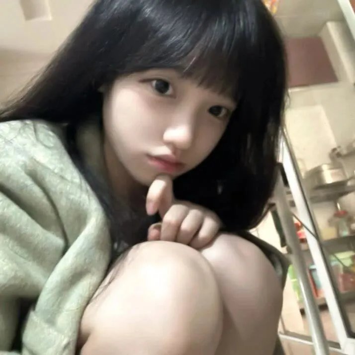 眼里余光都是你